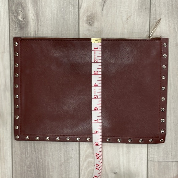 WHBM fun envelope style clutch with removable wrist strap in brown - Picture 4 of 5